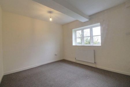 3 bedroom detached house to rent - Photo 5