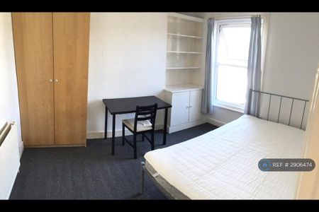 5 bedroom terraced house to rent - Photo 3