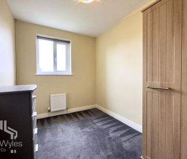 3 bedroom terraced house to rent - Photo 3