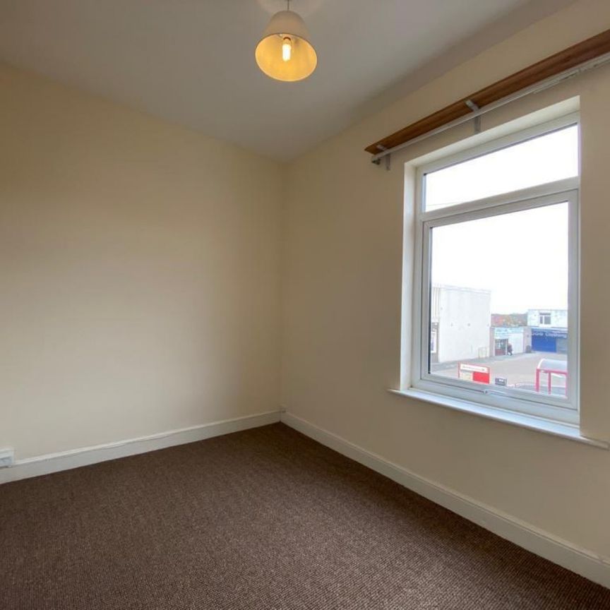 1 bedroom Flat To Let - Photo 1