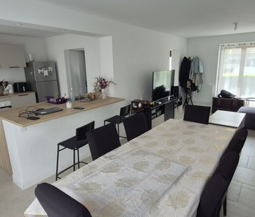 Location Maison 4 pièces 79m² COURRIERES 62710 - Photo 2