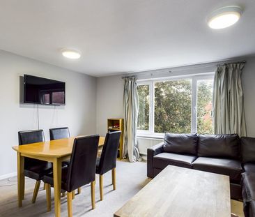 1 bedroom Flat To Let - Photo 1
