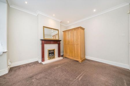 5 bedroom house to rent - Photo 2