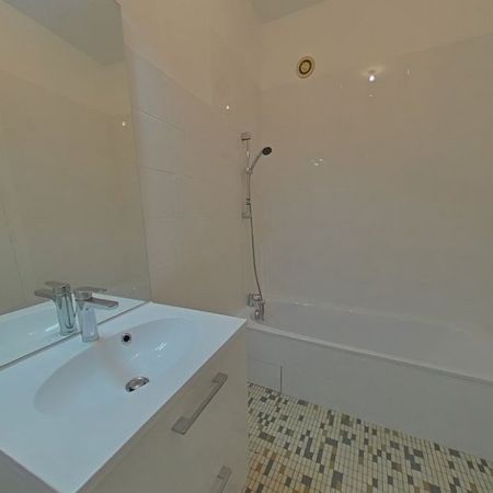 Appartement T3 A Louer - Lyon 8eme Arrondissement - 89.54 M2 - Photo 3