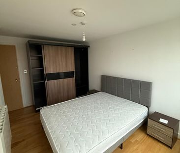 Room in a Shared Flat, Mast Quay, SE18 - Photo 5