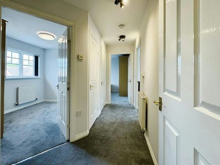 Flat to rent on - Photo 5