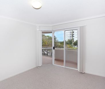 Two Bedroom Unit on Maroochy River - Photo 3