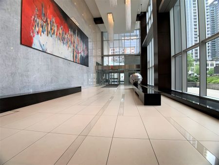 For Lease - 386 Yonge Street Unit# 1222, Toronto, Ontario - Photo 2