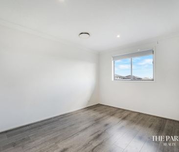 Ultra-Modern Family Home in the Heart of Marsden Park - Photo 2