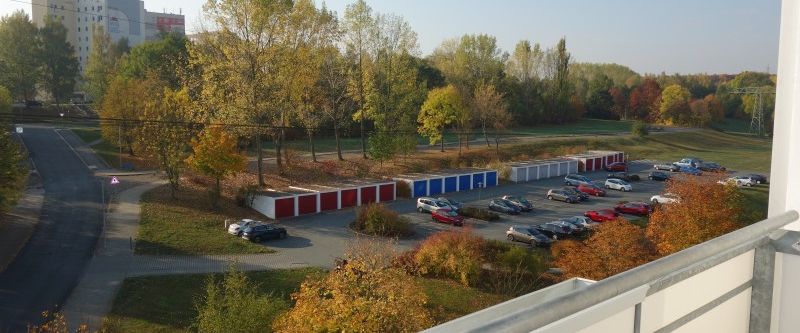 3 Zimmer, bodengleiche Dusche, Parkmöglichkeiten und eine tolle Fassade - Photo 1