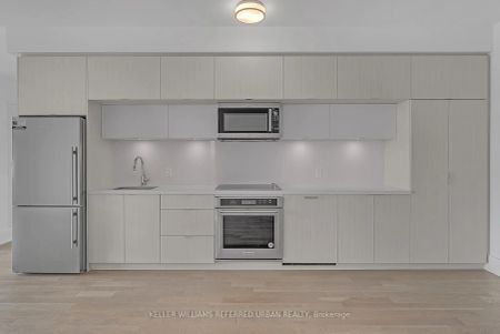 585 Bloor Street E #4118 - Photo 2