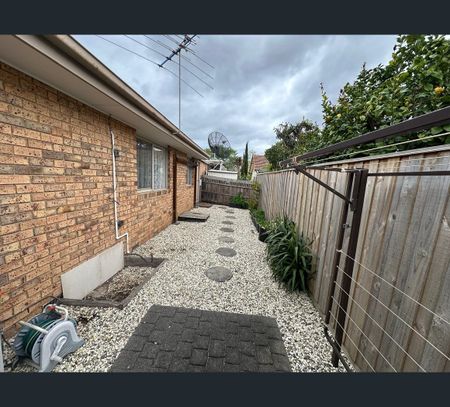 3/8-10 Golf Links Avenue, Oakleigh, Vic 3166 - Photo 2