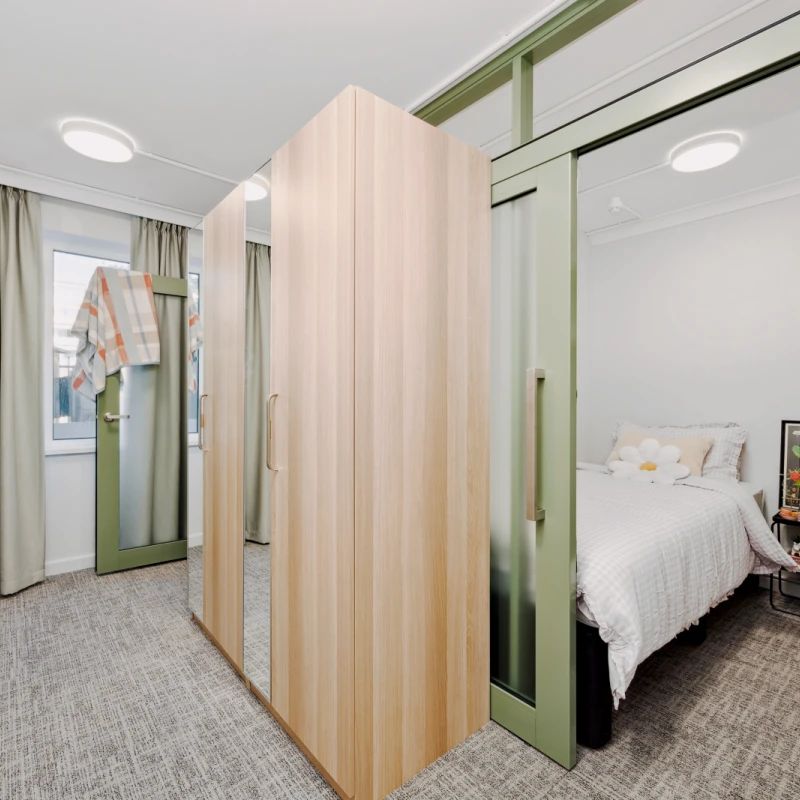 Urban Twin 02 - Photo 1