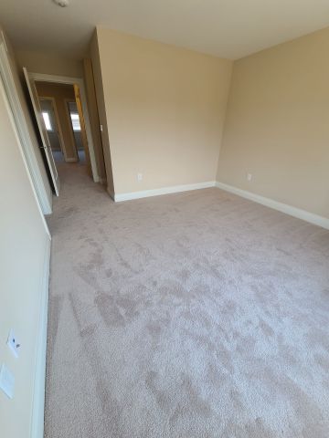 For Lease - 3287 Homestead Drive, Hamilton, Ontario - Photo 4