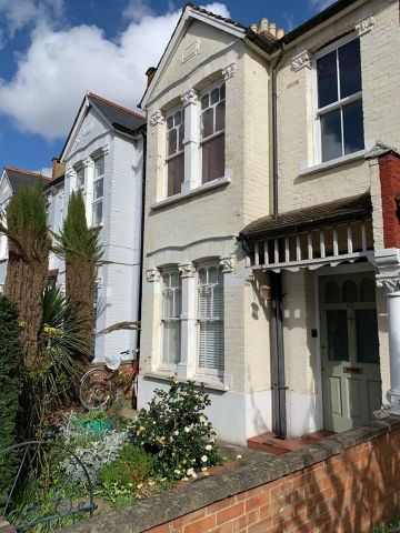 1 Bed Flat, Adelaide Grove, W12 - Photo 3