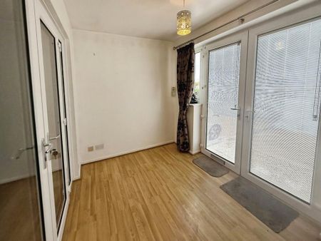 2 bedroom bungalow to rent - Photo 3