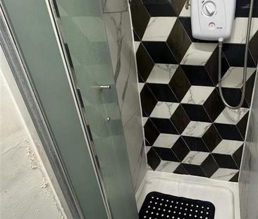 House to rent - Photo 1