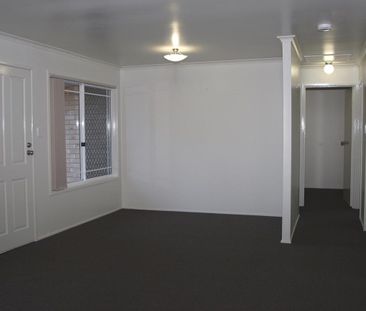 4 Pearce Court, Eagleby QLD 4207 - House For Rent - $540 | Domain - Photo 6