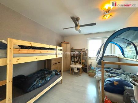 Pronájem, byt 3+1, Sokolov, ul. Atletická - Fotografie 3