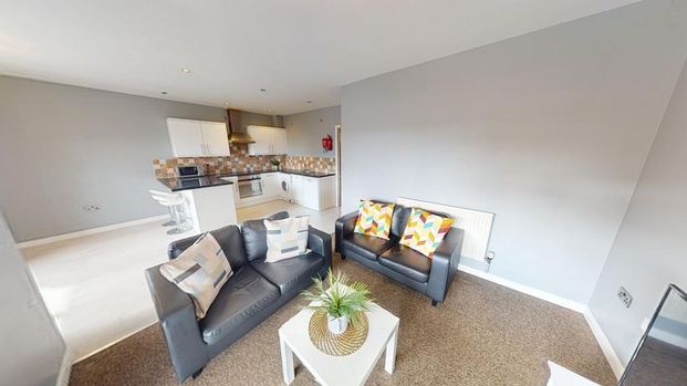 2 bedroom flat to rent - Photo 1