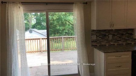 For Lease - 157 Elliott Avenue Unit# Main Level, Oshawa, Ontario - Photo 4