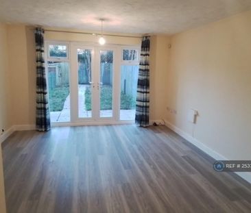 2 bedroom terraced house to rent - Photo 1