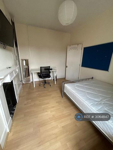 5 bedroom terraced house to rent - Photo 4