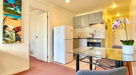 Central and Homely - Photo 4