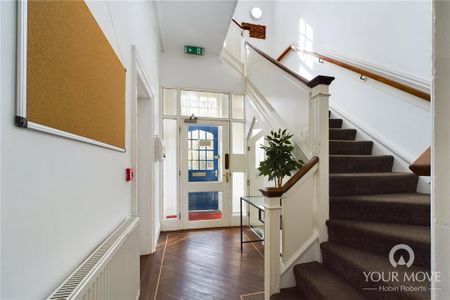 1 bedroom in a house share to rent - Photo 4