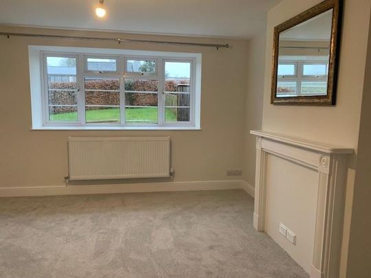 3 bedroom semi-detached house to rent - Photo 1