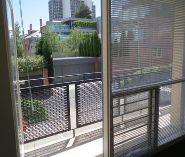 15/77 Park St, South Yarra VIC 3141 - Apartment For Rent | Domain - Photo 5