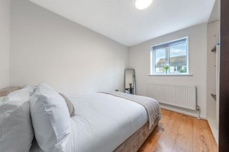 3 bedroom terraced house to rent - Photo 5