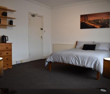 1 bedroom semi-detached house to rent - Photo 1