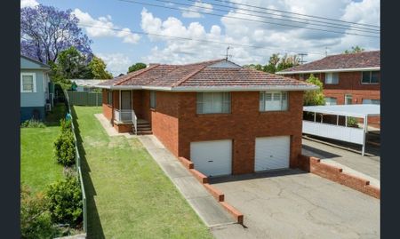 Close to Hospital and CBD- Two bedroom in East Tamworth - Photo 3