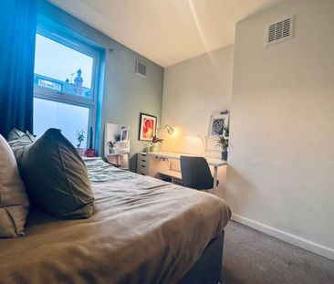 Salisbury View (Room 2), Armley, Leeds - Photo 5