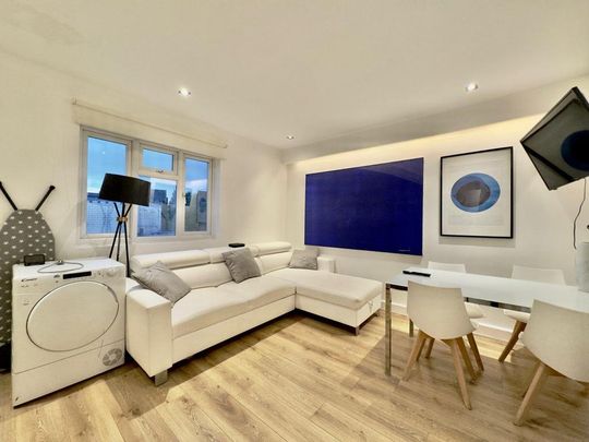 2 bedroom flat to rent - Photo 1