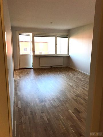 Karlslättsv 2 C - Photo 3