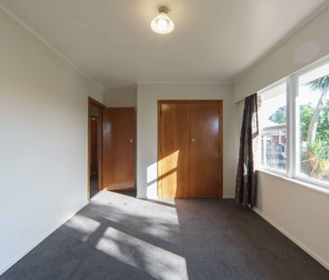 Family Home in Saint Andrews - Photo 4