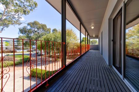 69 Kent Street, Deakin ACT 2600 - House For Rent | Domain - Photo 3