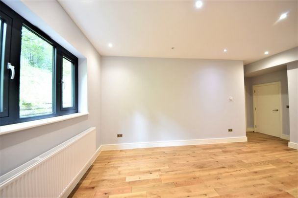 Treadaway Hill, Loudwater, High Wycombe,HP10 - Photo 1