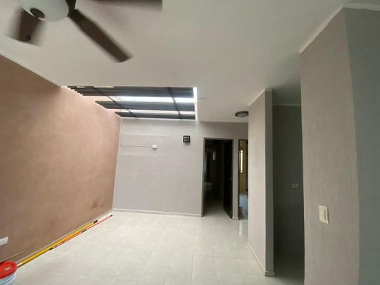 Casa de una planta en renta en Las Américas - Photo 1