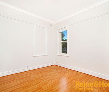 Tidy and Private 3 bedroom family home - Photo 1