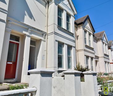 4 bedroom terraced house to rent - Photo 2