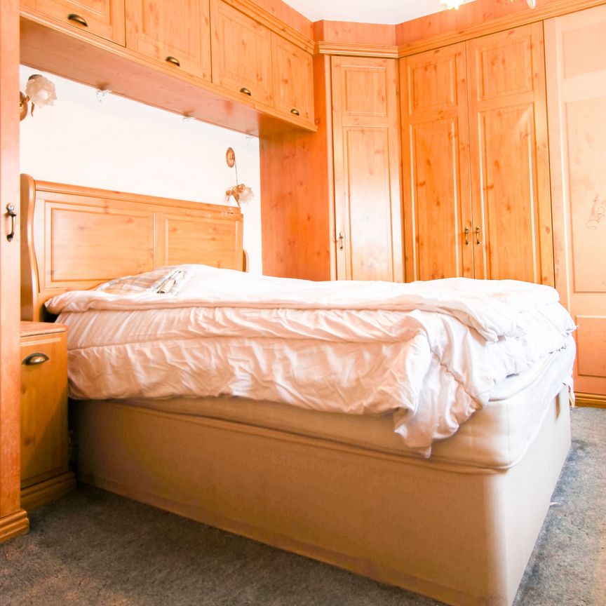 Dunley Drive, New Addington, Croydon, CR0 - Photo 1