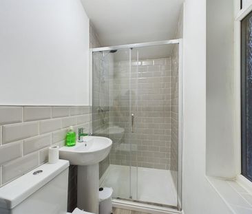 4 bedroom house of multiple occupation to rent - Photo 5