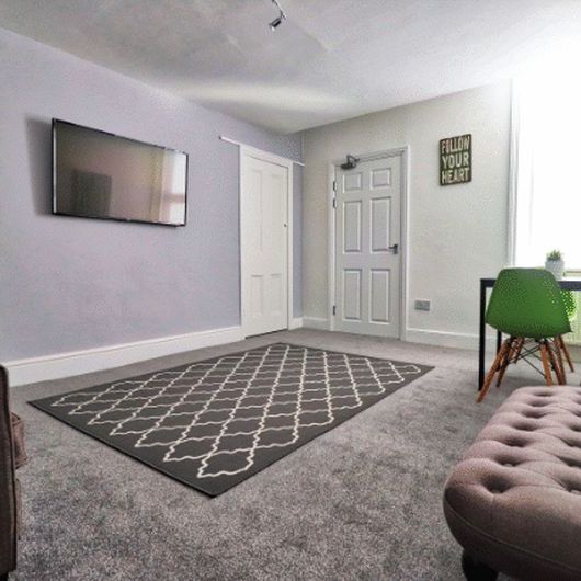 Fenham, Newcastle Upon Tyne - Photo 1