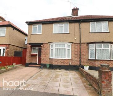 1 bedroom in a house share to rent - Photo 6