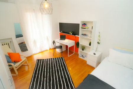 Via Fryderyk Chopin, Milan, Lombardy 20122 - Photo 5