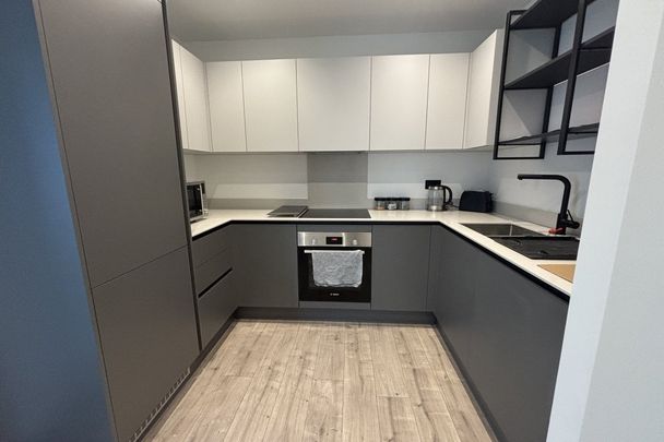 Fauna Walk, WATFORD - Photo 1