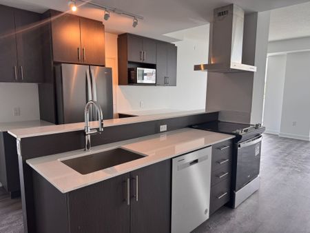 For Lease - 2782 Barton Street Unit# 917, Hamilton, Ontario - Photo 5